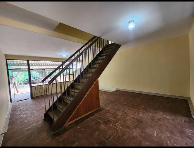 2 BEDROOM TOWNHOUSE FOR SALE IN THREE RIVERS PROPER